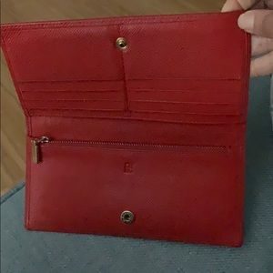 carolina herrera wallet